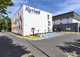 Kyriad Saint Quentin en Yvelines - Montigny 3
