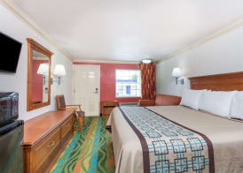 Days Inn by Wyndham Virginia Beach Town Center 5