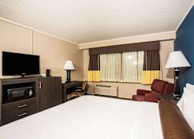 Baymont by Wyndham Appleton 4