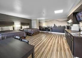 Rodeo Lodge 5