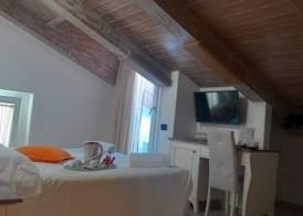 Duomo Attic (rooms) 5