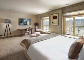 The Saints Hotel 5