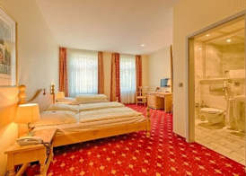 Hotel Kronprinz Garni 5