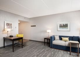 Hampton Inn & Suites Barrie 4