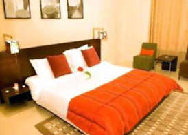 Lotus Grand Hotel Apartments 5