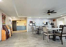 Super 8 by Wyndham Reedsburg 2