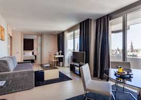 The Level At Melia Sevilla 5
