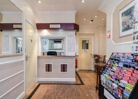 Earl's Court Rooms 5