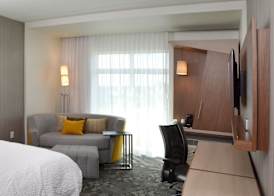 Courtyard by Marriott Youngstown Canfield 4