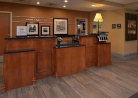Hampton Inn & Suites Bakersfield North-Airport 3