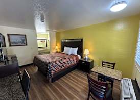 Crossroads Inn - Downtown Sacramento 2