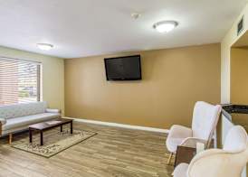 Suburban Studios Hotel Kingsland Near I-95 3