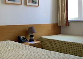 WEAA Hotel 5