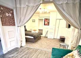 Athol House 4