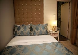 Pelican House Hotel 5