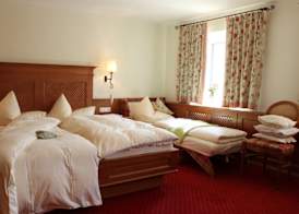 Die Lilie / Hotel Garni 2