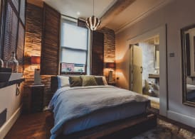 The Cow Hollow Hotel 4