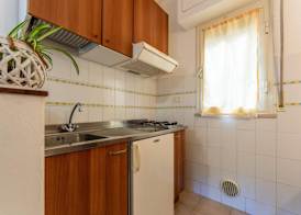 Scenic Holiday Home in Giannella near Beach 5