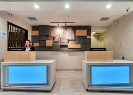 Holiday Inn Express & Suites LAKE ELSINORE by IHG 2