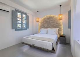 BlackStone Luxury Suites 3