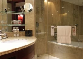 Courtyard by Marriott Shanghai Fengxian 5