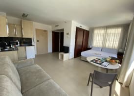 Atenea Park Suites & Apartments 5