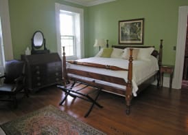 Delano Homestead Bed and Breakfast 4