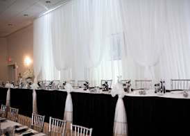 Delta Hotels by Marriott Utica 3