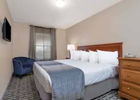 Days Inn & Suites by Wyndham Sellersburg 5