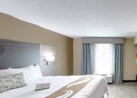 Quality Inn & Suites Roanoke - Fort Worth North 5