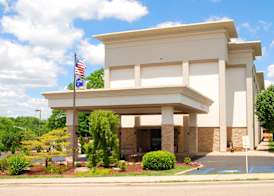 Hampton Inn Bloomington 4