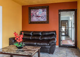 Econo Lodge Rome South 2
