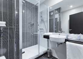 Kyriad Saint Quentin en Yvelines - Montigny 4