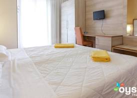 Hotel Castell - Montagnoli Group 5