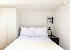 Fitzrovia Townhouse Apartment 4