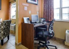 Microtel Inn & Suites by Wyndham Greenville/University Medic 4