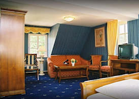 Kurpark Hotel 4
