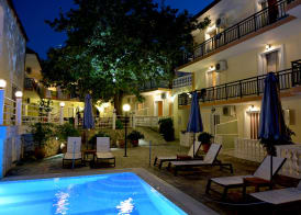 Dimitra Apartments And Studios 3