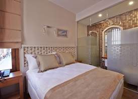 Arart Hotel 3