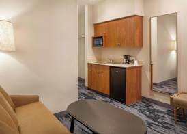 Fairfield Inn and Suites by Marriott Napa American Canyon 3
