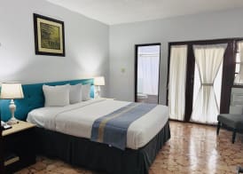 Toby's Resort 4