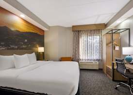 Clarion Pointe Sevierville-Pigeon Forge 5