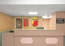 Super 8 by Wyndham Wapakoneta 4