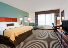 Baymont by Wyndham Denver International Airport 5