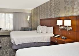 Courtyard by Marriott Gulfport Beachfront 5