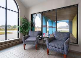 Days Inn by Wyndham Austin 4