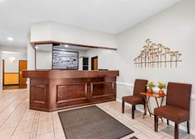 Super 8 by Wyndham Bloomington University Area 2