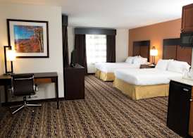 Holiday Inn Express & Suites CHEROKEE/CASINO by IHG 4