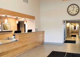 Country Inn & Suites by Radisson, Erie, PA 4