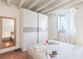 Magnolia House: Sirmione Apt for 4 With Shared Pool 3